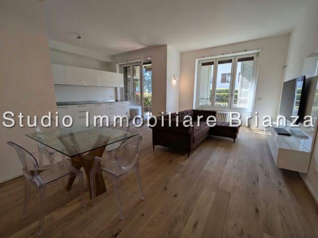 Appartamento in vendita a Cazzaniga, Monza