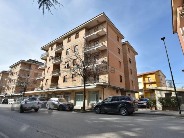 Appartamento in vendita a Contrada Ributino, Tolentino