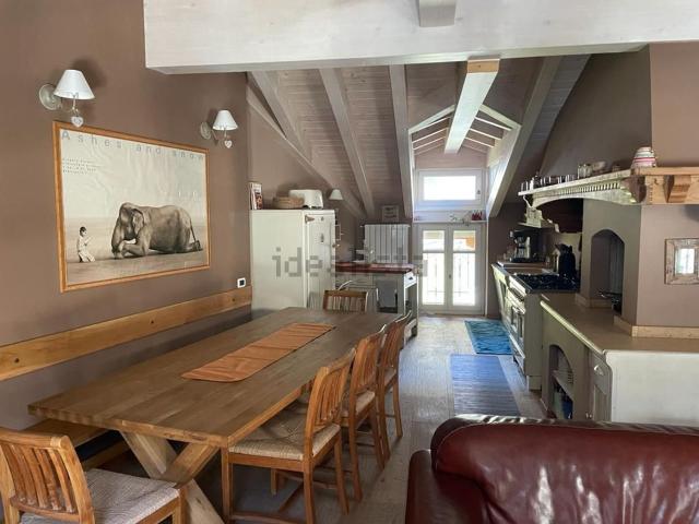 Appartamento in vendita a Comunità Montana della Valle Brembana, Carona