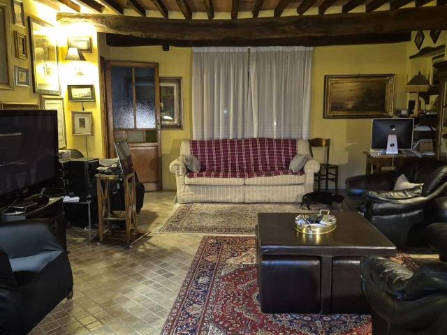 Appartamento in vendita a Camaiore, Toscana