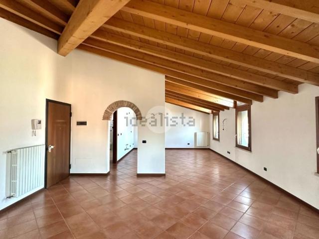 Appartamento in vendita a Dello, Lombardia