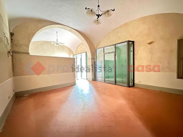 Appartamento in vendita a Chiassa-Tregozzano, Arezzo