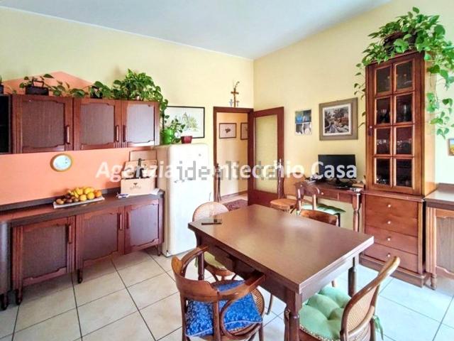 Appartamento in vendita a Miralfiore, Marche