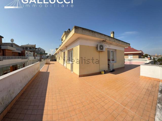 Attico in vendita a Pescara, Abruzzo