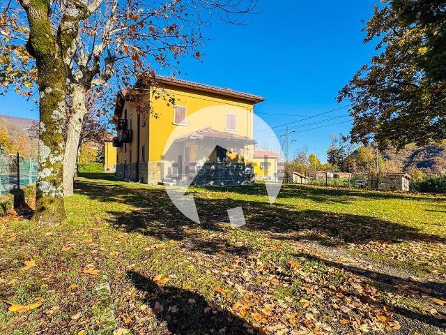 Appartamento in vendita a Appennino Reggiano, Re