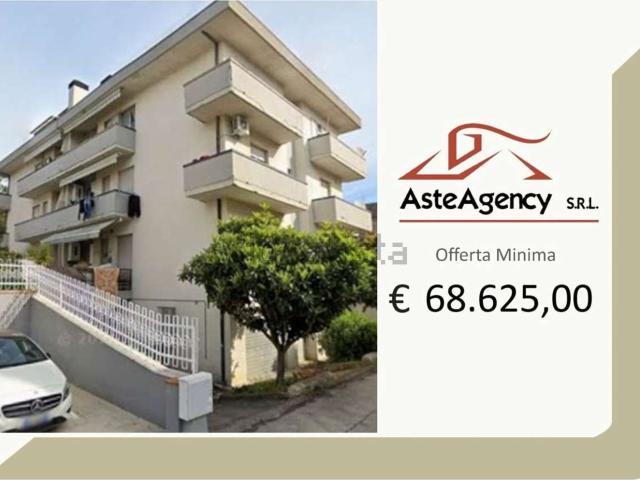 Appartamento in vendita a Teramo, Abruzzo