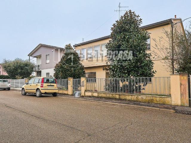 Appartamento in vendita a Unione dei comuni della Bassa Romagna, Lugo