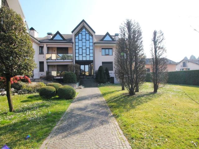 Appartamento in vendita a Magnago, Lombardia