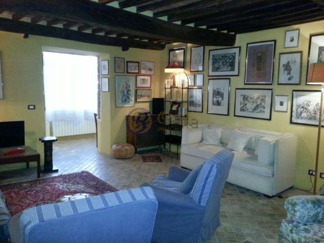 Attico in vendita a Camaiore, Toscana