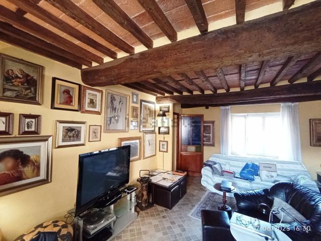 Appartamento in vendita a Camaiore, Toscana