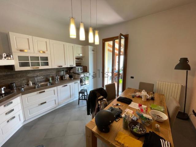 Appartamento in vendita a Prato, Toscana