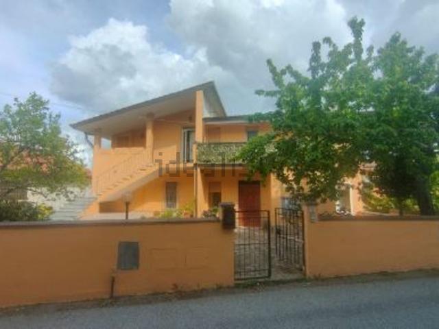 Appartamento in vendita a Ollolai, Sardigna/Sardegna