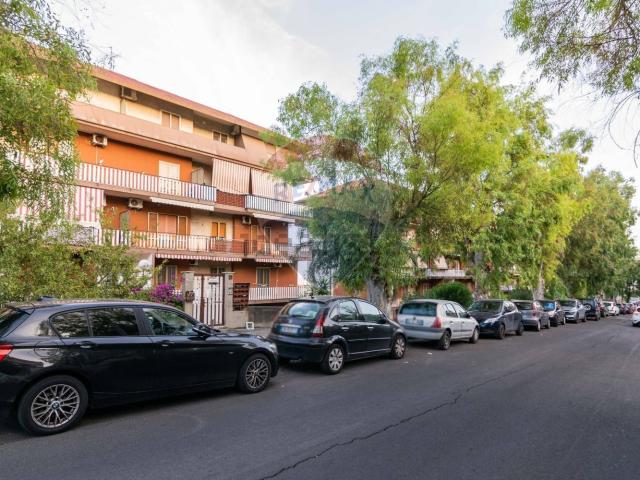 Appartamento in vendita a Motta Sant'anastasia, Sicilia