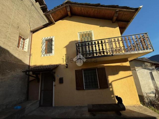 Appartamento in vendita a Quart, Aosta