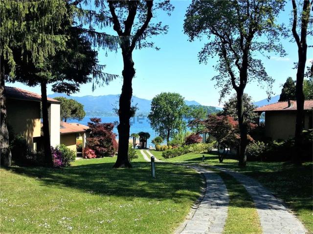 Appartamento in vendita a Ranco, Lombardia