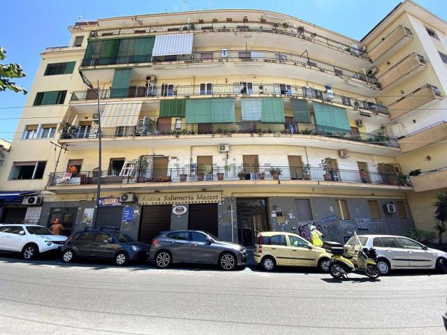 Appartamento in vendita a Portici, Campania