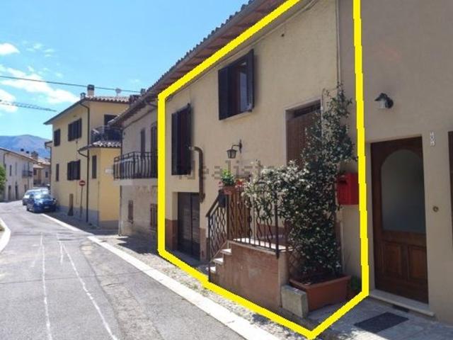 Appartamento in vendita a Norcia, Umbria