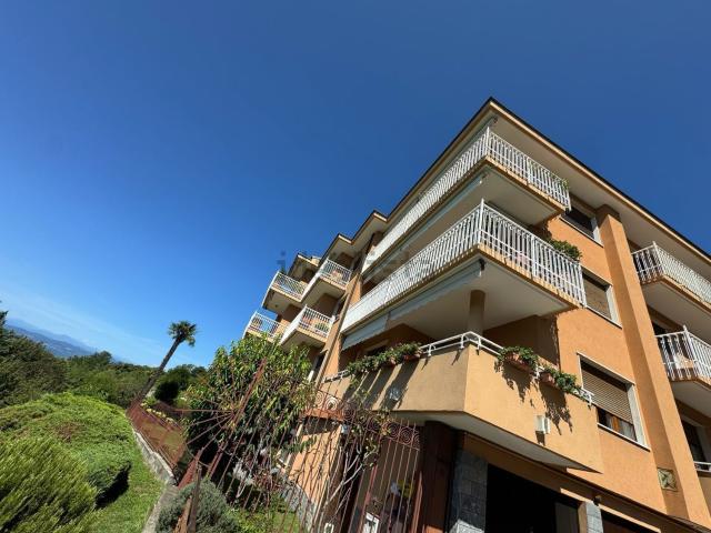 Attico in vendita a Comerio, Lombardia