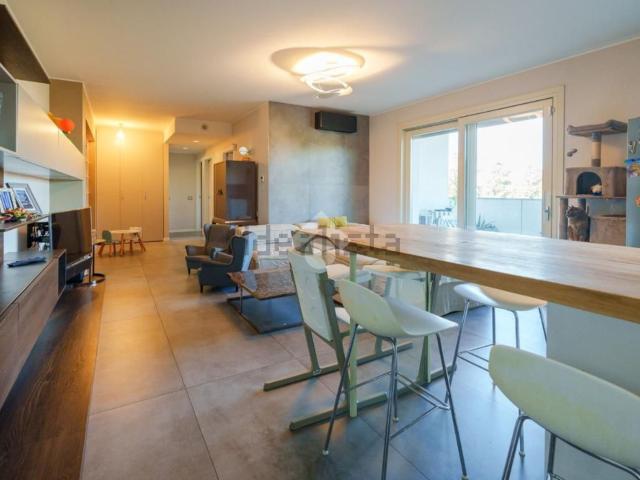 Appartamento in vendita a Treviglio, Lombardia