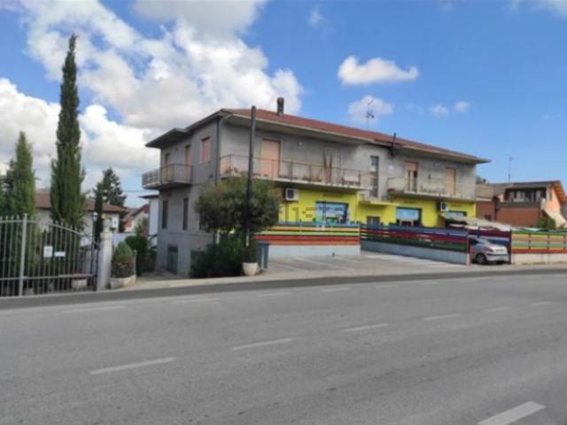 Appartamento in vendita a Cappelle Sul Tavo, Abruzzo