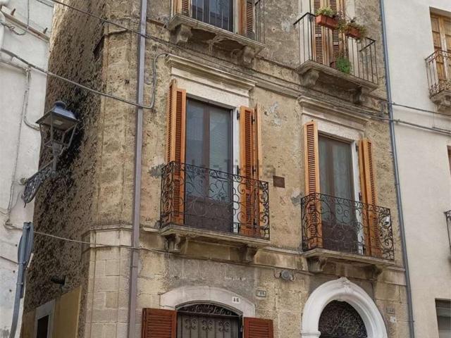 Appartamento in vendita a Torre De' Passeri, Abruzzo