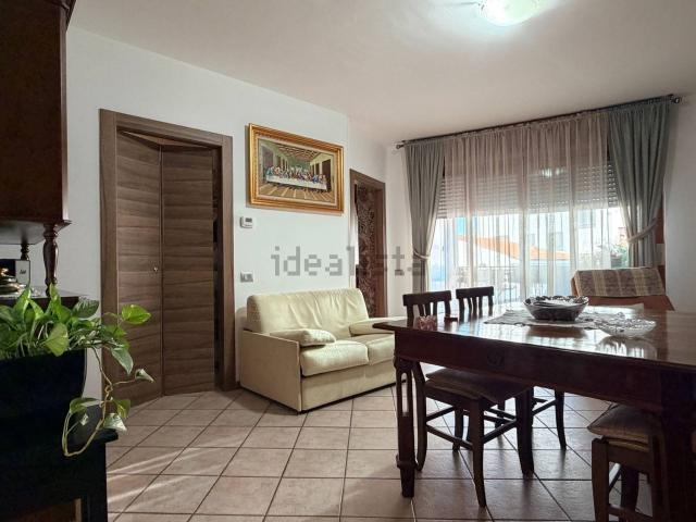 Appartamento in vendita a Muggiò, Lombardia