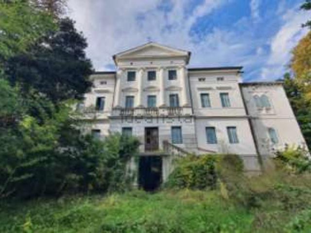 Appartamento in vendita a Cormons, Friuli-Venezia Giulia