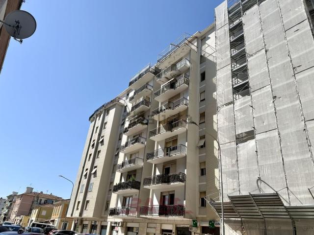 Appartamento in vendita a Cecina, Livorno