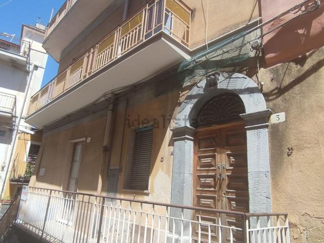 Appartamento in vendita a Bronte, Sicilia