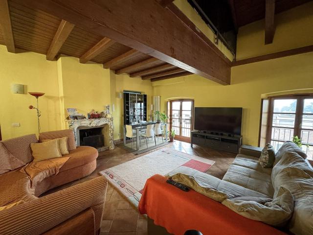 Appartamento in vendita a Muggiò, Lombardia