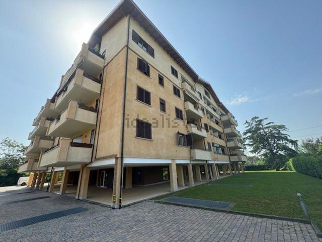 Attico in vendita a Monza, Casignolo