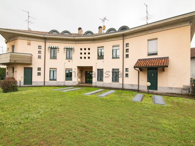 Appartamento in vendita a Gessate, Lombardia