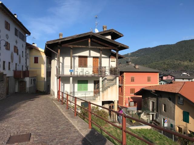 Appartamento in vendita a Comunità della Valle di Cembra, Grumes