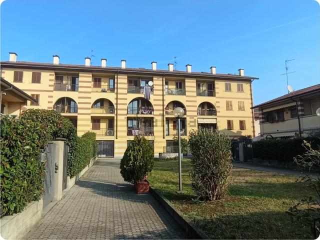 Appartamento in vendita a Baranzate, Milano