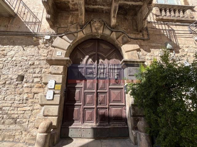 Appartamento in vendita a Modugno, Bari