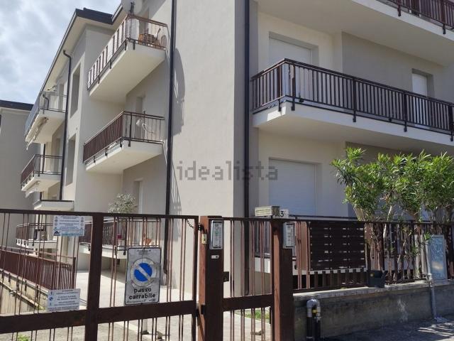 Appartamento in vendita a Sud, Brenzone