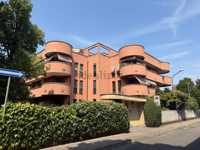 Appartamento in vendita a Carugate, Lombardia