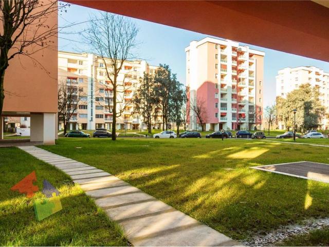 Appartamento in vendita a Noverasco, Locate Triulzi