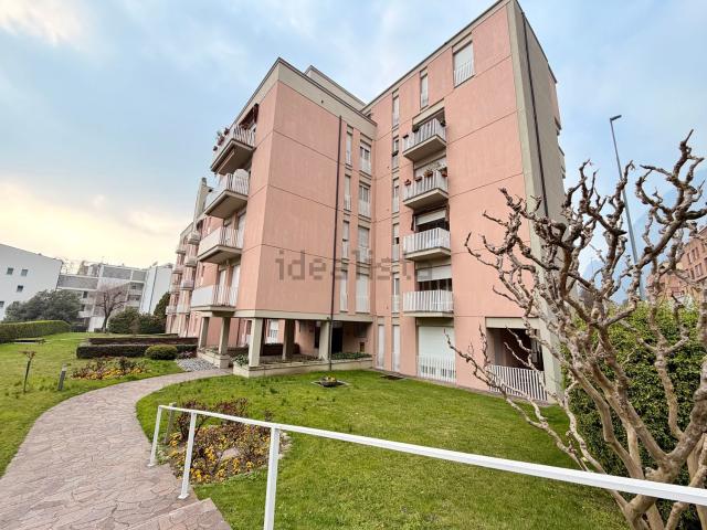 Appartamento in vendita a Castello, Lecco