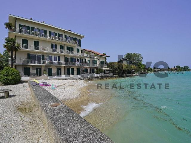 Appartamento in vendita a Sirmione, Lombardia