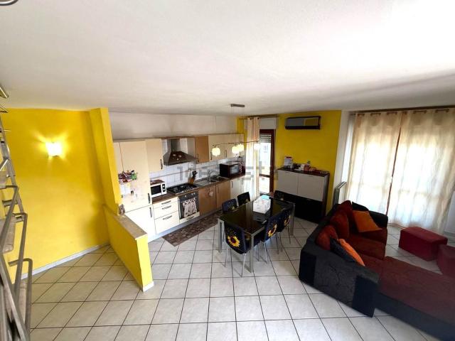 Appartamento in vendita a Cecina, Toscana
