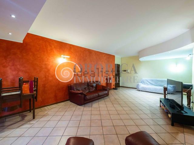 Appartamento in vendita a Sorisole, Lombardia