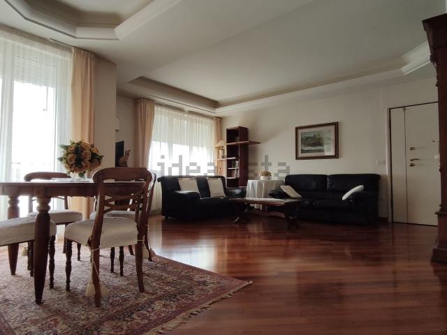 Attico in vendita a Cattolica, Reggio Emilia