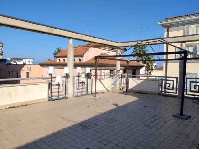 Attico in vendita a Marina centro, Marche
