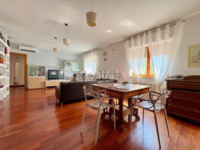 Appartamento in vendita a Agna, Matera