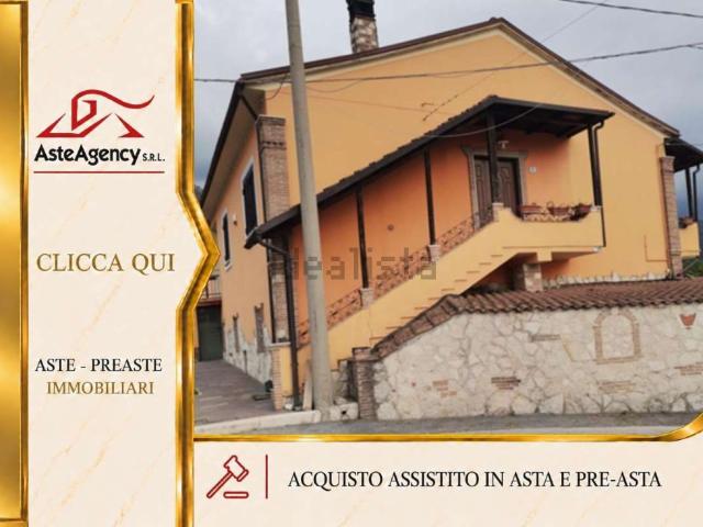 Appartamento in vendita a Ortucchio, L'Aquila