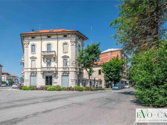 Appartamento in vendita a Busto Arsizio, Lombardia