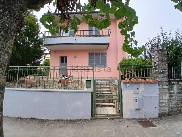 Appartamento in vendita a Mirandola, Vicchio