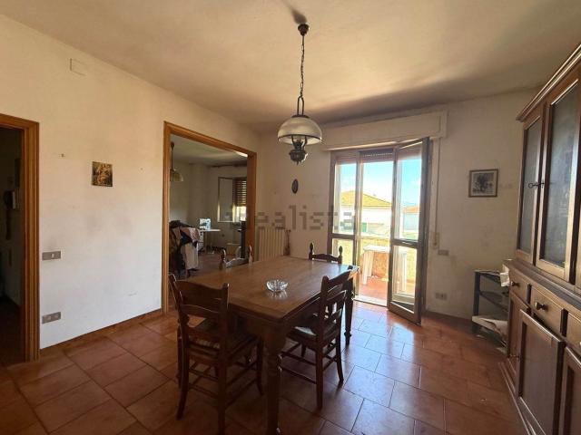 Appartamento in vendita a Cecina, Toscana