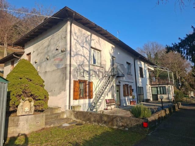 Appartamento in vendita a Endine Gaiano, Lombardia